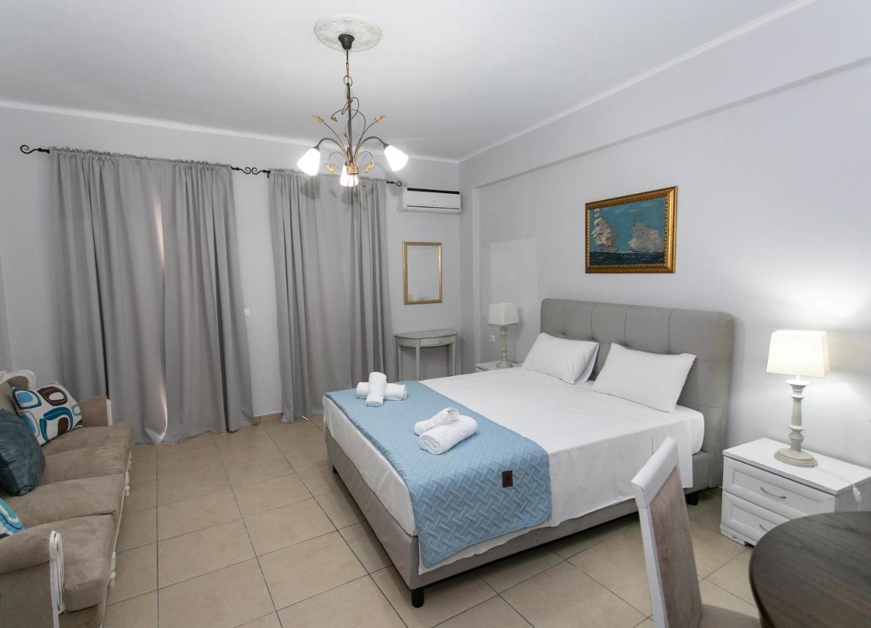 The Old Town Hall Parga Luaran gambar